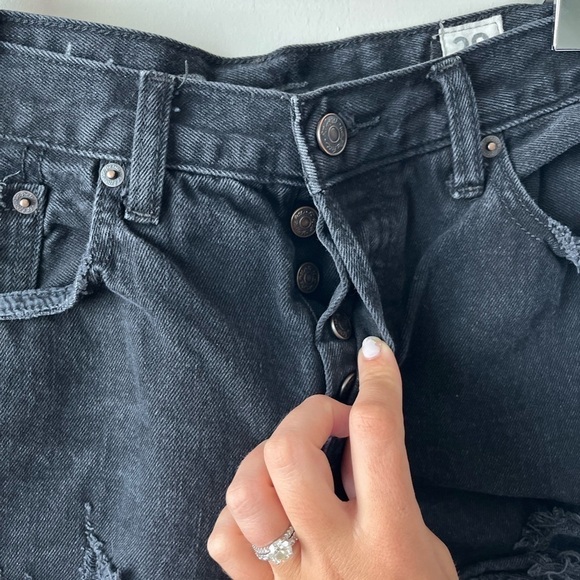 FREE People We The Free Black Denim Cutoff Distressed Women’s Shorts Size 29 - Picture 4 of 7